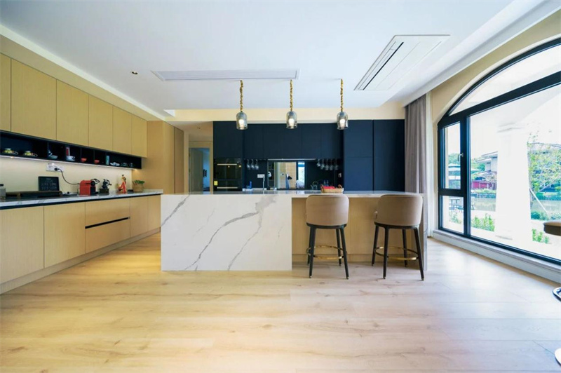 Room Tour|一線臨湖庭院，高階生活的藝術想象 image8