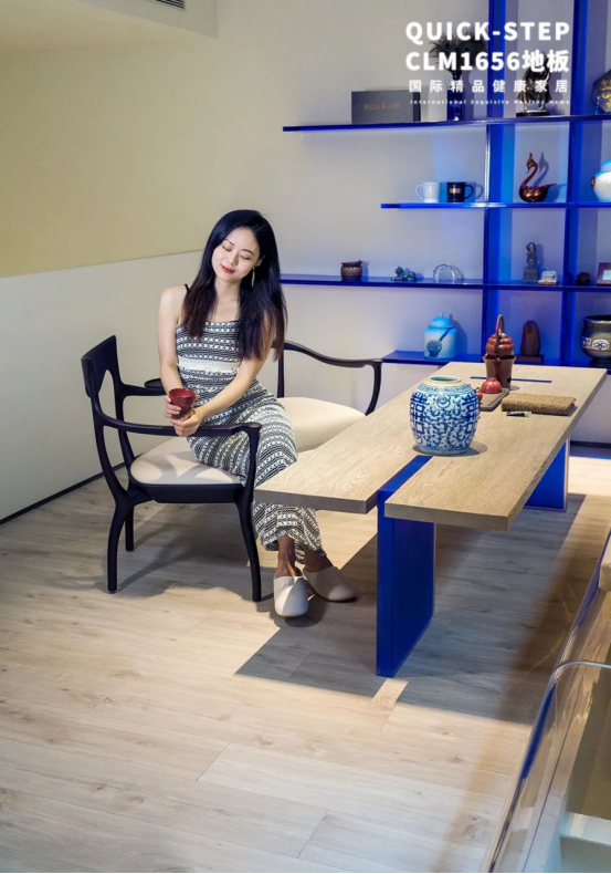 案例精選|地板上頂“材色”俱佳，拿捏空間的自洽感 image